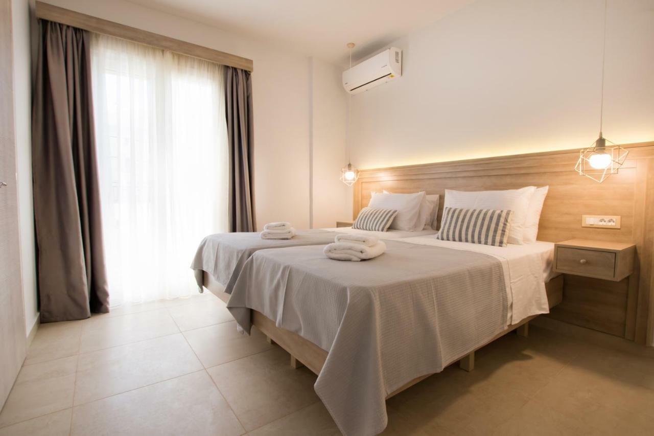 Porfyris Studios And Apartments Karpathos Town  Exterior photo