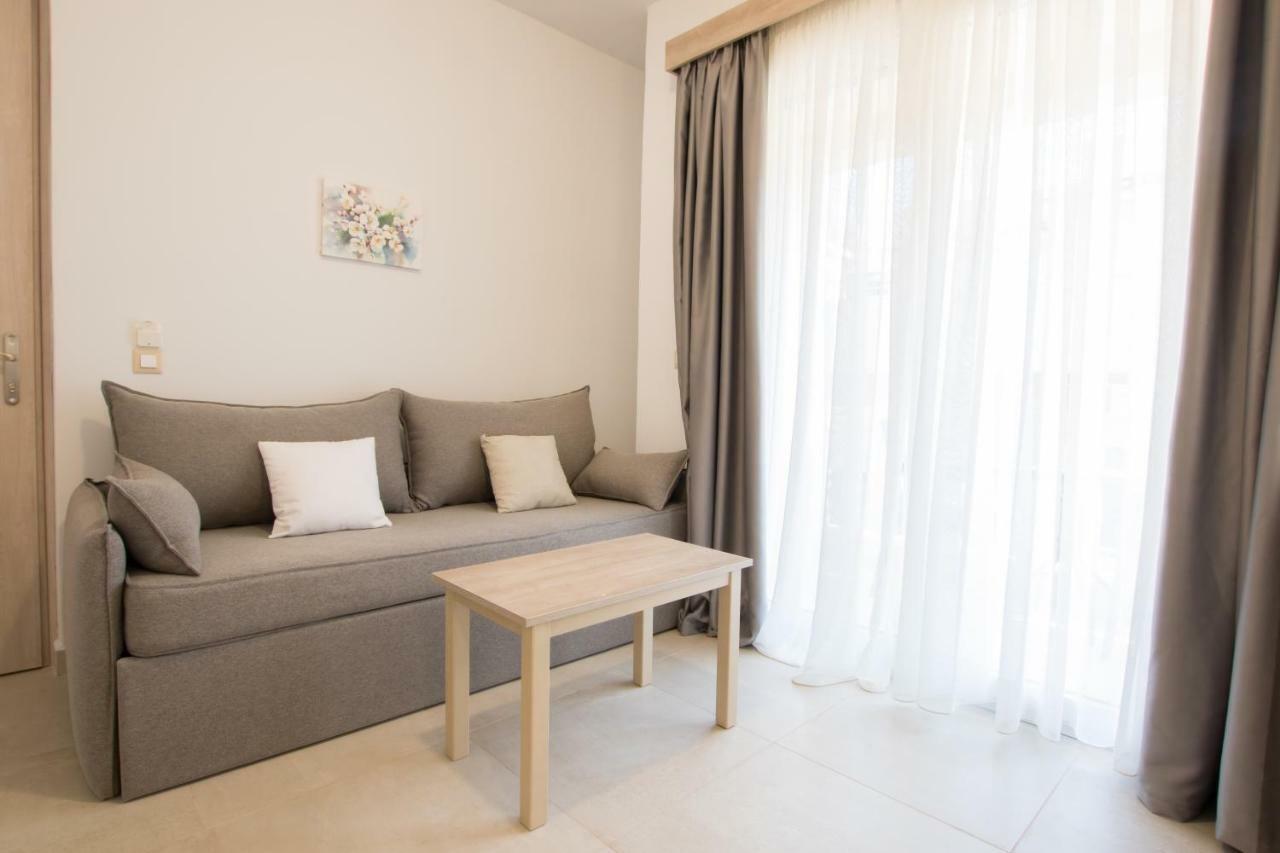 Porfyris Studios And Apartments Karpathos Town  Exterior photo